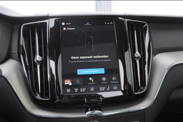 Volvo XC60 T6 350PK Plug-in hybrid AWD Ultra Black Edition / Navigatie / Adaptieve Cruise control / Head Up-Display / Panorama dak / Elektrische stoelen met geheugen / Stuurverwarming / Stoelverwarming v+a / 360 Camera /
