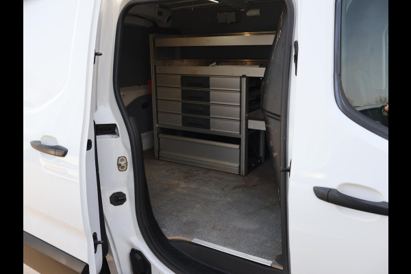 Peugeot Partner 1.5 BLUEHDI 100 PK PREMIUM + BOTT KAST | 230V OMVORMER | TREKHAAK | APPLE CARPLAY
