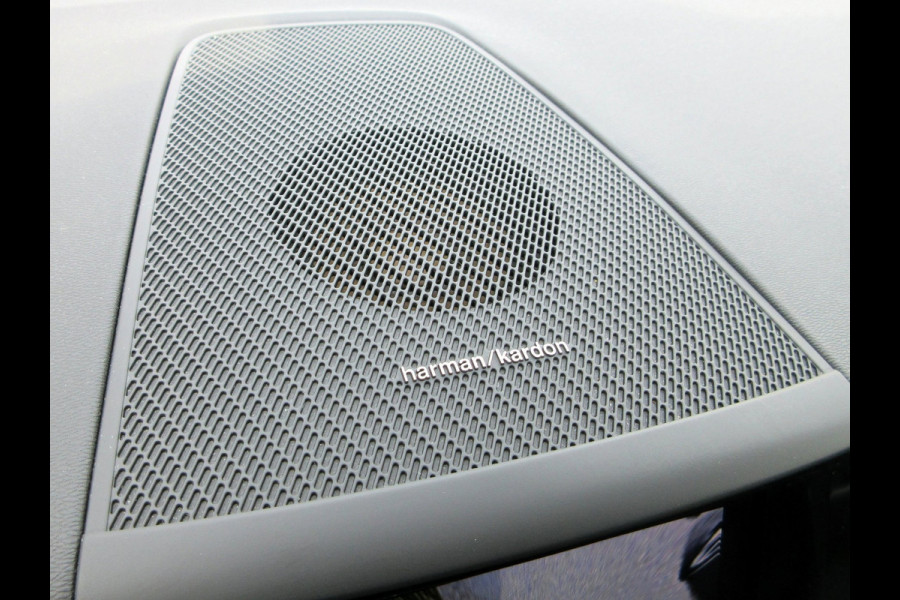 Volvo XC60 B4 Ultimate Bright Automaat*Dig. Dashb.*Pano.dak*