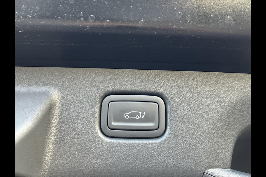 Hyundai Kona 1.6 GDI HEV Comfort Smart VAN €30.900,- NU VOOR SLECHTS €26.877,- Uw LENTEVOORDEEL €4.023,-| ELEK. ACHTERKLEP| STOEL + STUURVERWARMING| FABRIEKSGARANTIE HYUNDAI T/M 01-2029| DODE HOEK SENSOR| 360 CAMERA| ADAPTIVE CRUISE CONTROL|