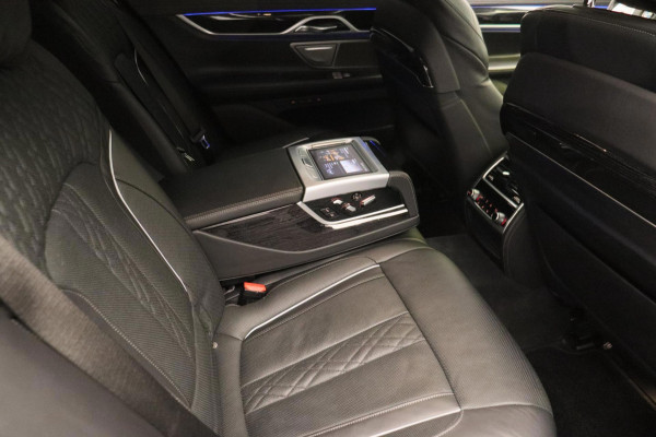 BMW 7 Serie 745e High Executive *M Sport* Xpel Massage 394 pk Panorama dak