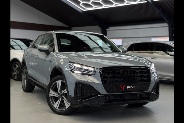 Audi Q2 35 TFSI 2x S-Line Edition CarPlay Camera