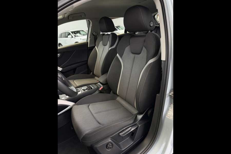 Audi Q2 35 TFSI 2x S-Line Edition CarPlay Camera