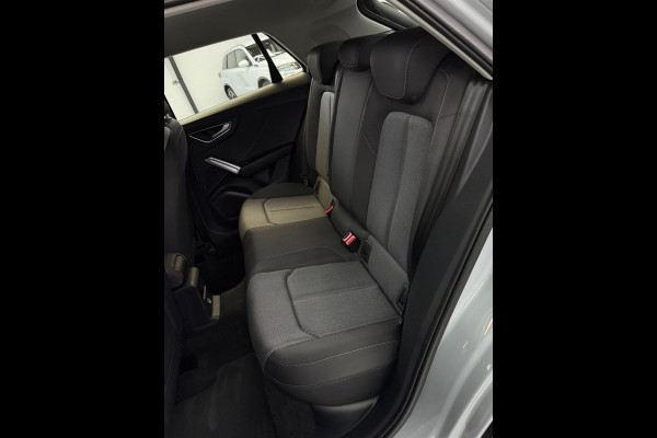 Audi Q2 35 TFSI 2x S-Line Edition CarPlay Camera