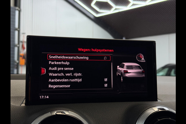Audi Q2 35 TFSI 2x S-Line Edition CarPlay Camera