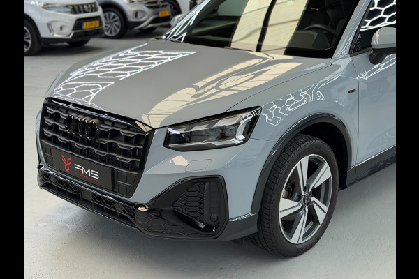 Audi Q2 35 TFSI 2x S-Line Edition CarPlay Camera