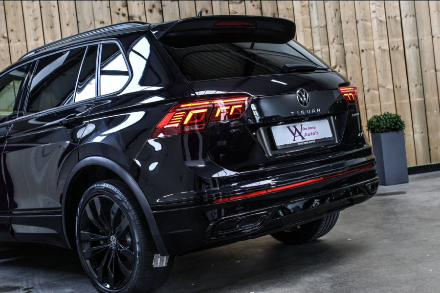 Volkswagen Tiguan 1.4 TSI eHybrid R-Line *Pano*Camera*Trekhaak*Black Style*