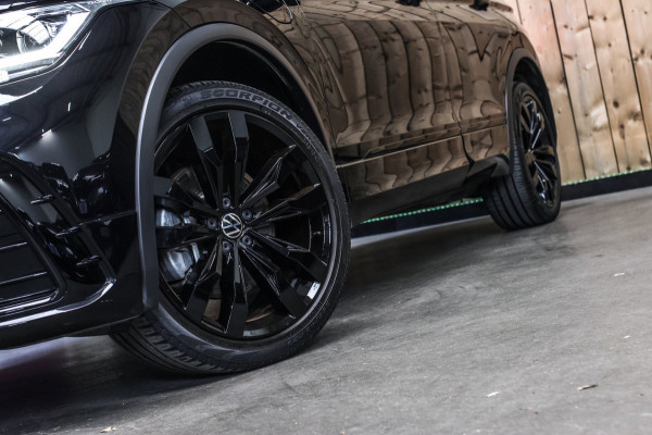 Volkswagen Tiguan 1.4 TSI eHybrid R-Line *Pano*Camera*Trekhaak*Black Style*