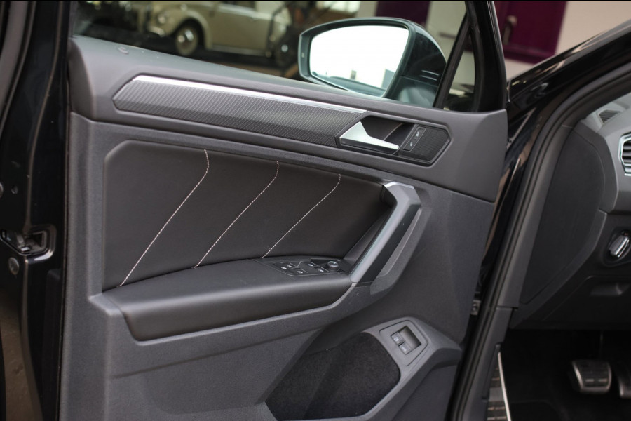 Volkswagen Tiguan 1.4 TSI eHybrid R-Line *Pano*Camera*Trekhaak*Black Style*