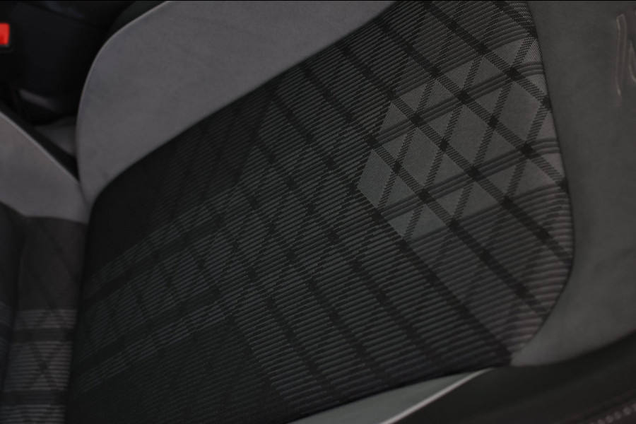 Volkswagen Tiguan 1.4 TSI eHybrid R-Line *Pano*Camera*Trekhaak*Black Style*