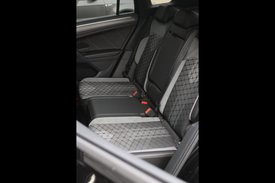 Volkswagen Tiguan 1.4 TSI eHybrid R-Line *Pano*Camera*Trekhaak*Black Style*