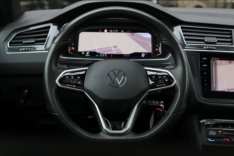 Volkswagen Tiguan 1.4 TSI eHybrid R-Line *Pano*Camera*Trekhaak*Black Style*