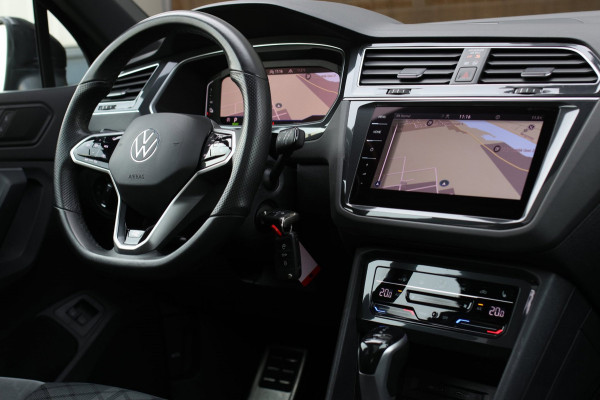 Volkswagen Tiguan 1.4 TSI eHybrid R-Line *Pano*Camera*Trekhaak*Black Style*