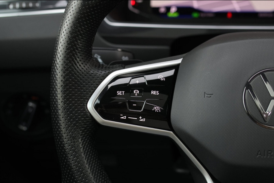 Volkswagen Tiguan 1.4 TSI eHybrid R-Line *Pano*Camera*Trekhaak*Black Style*