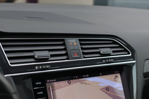 Volkswagen Tiguan 1.4 TSI eHybrid R-Line *Pano*Camera*Trekhaak*Black Style*