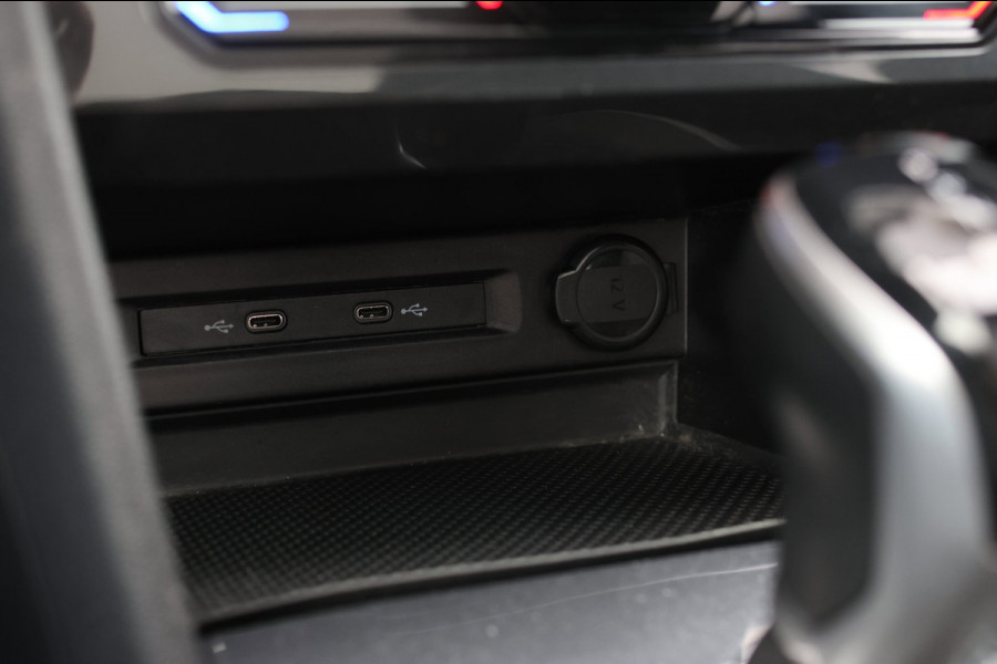 Volkswagen Tiguan 1.4 TSI eHybrid R-Line *Pano*Camera*Trekhaak*Black Style*