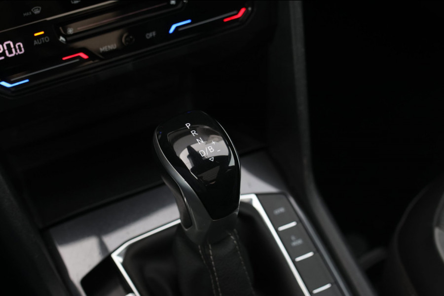 Volkswagen Tiguan 1.4 TSI eHybrid R-Line *Pano*Camera*Trekhaak*Black Style*