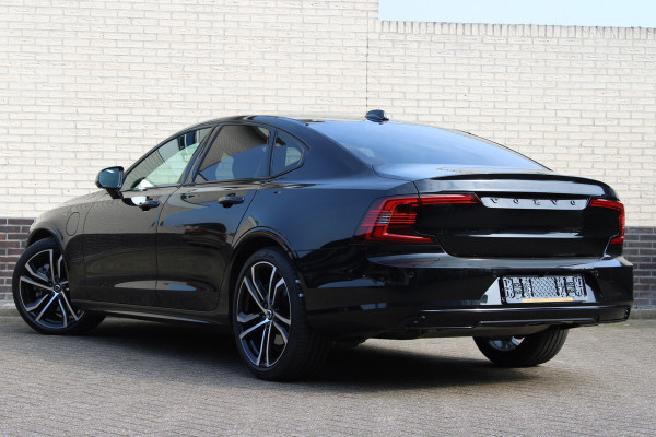 Volvo S90 2.0 T8 AWD Plus Dark | Schuifdak | Luchtvering | Long Range | Leder