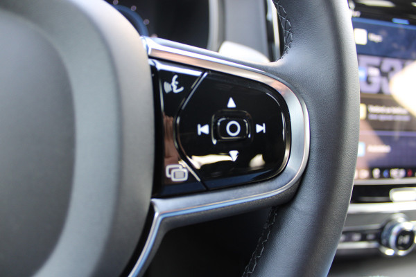 Volvo S90 2.0 T8 AWD Plus Dark | Schuifdak | Luchtvering | Long Range | Leder