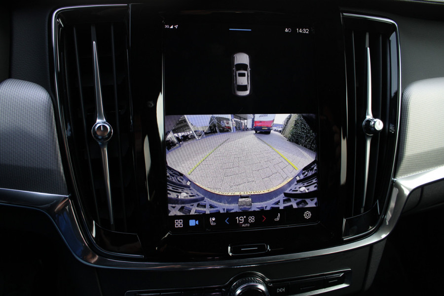 Volvo S90 2.0 T8 AWD Plus Dark | Schuifdak | Luchtvering | Long Range | Leder