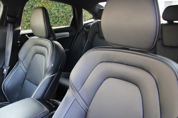 Volvo S90 2.0 T8 AWD Plus Dark | Schuifdak | Luchtvering | Long Range | Leder