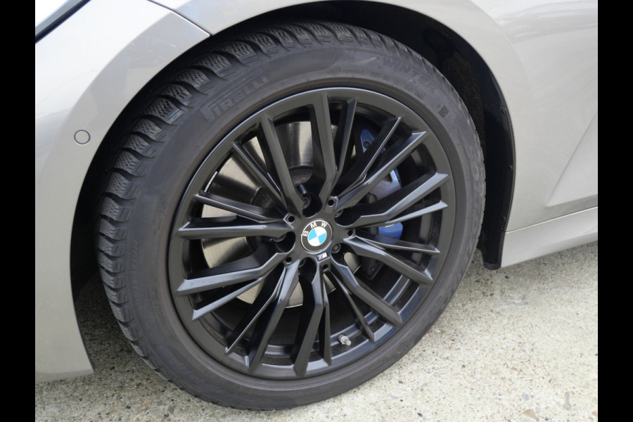 BMW 3 Serie Touring 330i HIGH EXECUTIVE | M-SPORT | PANO | H/K | LASER | TREKHAAK | 1e EIGENAAR!!