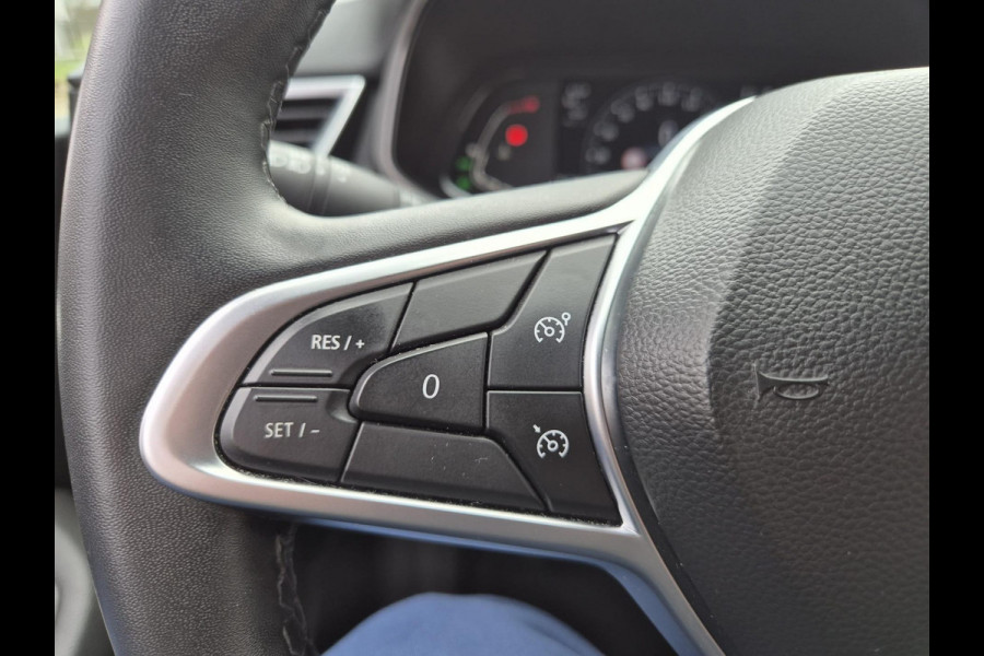 Renault Clio 1.0 TCe Intens | Achteruitrijcamera | PDC voor/achter | Led koplampen | 17'' velgen |