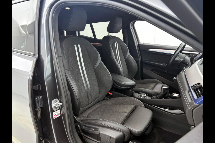 BMW X2 xDrive25e M SPORT | EL-ACHTERKLEP | NAVI