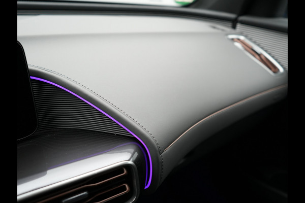 Mercedes-Benz EQC 400 4MATIC AMG Line 408pk INCL BTW | Trekhaak af Fabriek | Adaptive Cruise | 360 Camera | Multibeam LED | Standkachel | Sfeerverlichting | 19"L.M | Widescreen | Keyless | BLIS |