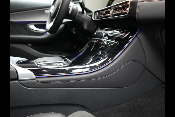 Mercedes-Benz EQC 400 4MATIC AMG Line 408pk INCL BTW | Trekhaak af Fabriek | Adaptive Cruise | 360 Camera | Multibeam LED | Standkachel | Sfeerverlichting | 19"L.M | Widescreen | Keyless | BLIS |