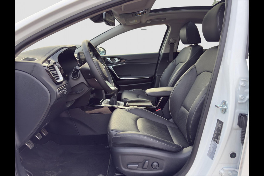 Kia Xceed 1.5 T-GDI MHEV ExecutiveLine Stoelverkoeling & Verwarming | Leder | Pano | Elektrische Geheugenstoelen | Navi | Camer| Cruise |