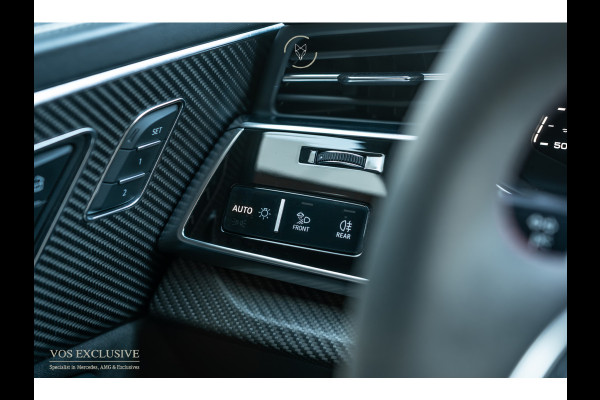 Audi Q8 4.0 TFSI RS Q8 Quattro 23'' Vossen|Ceramic|Carbon|Aeropakket|B&O 3D|RS Dynamic|4-wielsturing|ACC|HUD|Keyless|Trekhaak|Softclose