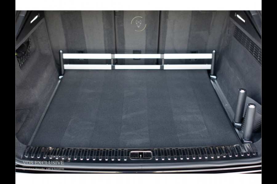 Audi Q8 4.0 TFSI RS Q8 Quattro 23'' Vossen|Ceramic|Carbon|Aeropakket|B&O 3D|RS Dynamic|4-wielsturing|ACC|HUD|Keyless|Trekhaak|Softclose