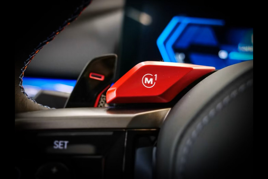 BMW 5 Serie Touring M5 ** M-DRIVER PACK (305 km/h), B&W, PANO, TREKH, MERINO LEDER, 20/21 INCH LMV ** 1e EIG - UNFALLFREI - Ex BMW AG ** ** INFORMEER OOK NAAR ONZE AANTREKKELIJKE FINANCIAL-LEASE TARIEVEN **