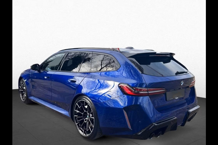 BMW 5 Serie Touring M5 ** M-DRIVER PACK (305 km/h), B&W, PANO, TREKH, MERINO LEDER, 20/21 INCH LMV ** 1e EIG - UNFALLFREI - Ex BMW AG ** ** INFORMEER OOK NAAR ONZE AANTREKKELIJKE FINANCIAL-LEASE TARIEVEN **