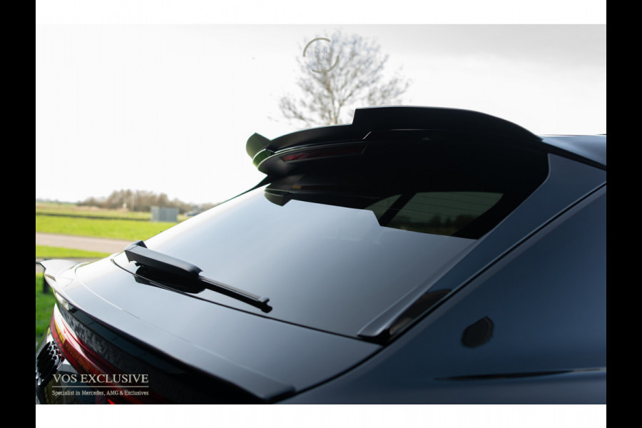 Audi RSQ8 4.0 TFSI Quattro 23'' Vossen|Ceramic|Carbon|Aeropakket|B&O 3D|RS Dynamic|4-wielsturing|ACC|HUD|Keyless|Trekhaak|Softclose