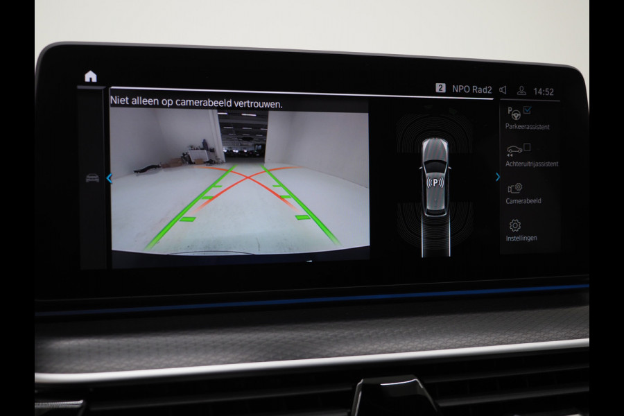 BMW 5 Serie Touring 530e xDrive M Sport | Harman/Kardon | LaserLED | Adaptive Cruise | Sportstuur | Keyless | Camera | Carplay