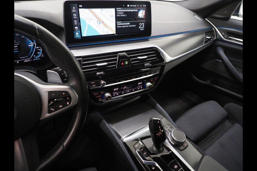 BMW 5 Serie Touring 530e xDrive M Sport | Harman/Kardon | LaserLED | Adaptive Cruise | Sportstuur | Keyless | Camera | Carplay