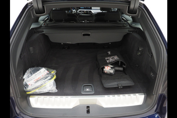BMW 5 Serie Touring 530e xDrive M Sport | Harman/Kardon | LaserLED | Adaptive Cruise | Sportstuur | Keyless | Camera | Carplay