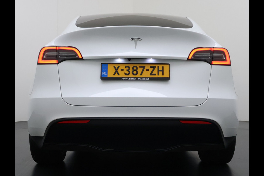 Tesla Model Y RWD 300pk SOH 95% Warmtepomp LFP-Accu Leer Lmv Camera's Panoramadak Adap.Cruise Navi Ecc Autopilot Stoel+Stuur+Achterbank Verwarming Elek.Achterklep Dodehoek detector Draadloze telefoonlader 1e Eigenaar Origineel Nederlandse Auto Fabrieksgarantie op Motor en Accu tot 08-03-2032/160.000km