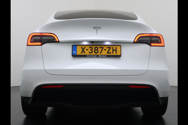 Tesla Model Y RWD 300pk SOH 95% Warmtepomp LFP-Accu Leer Lmv Camera's Panoramadak Adap.Cruise Navi Ecc Autopilot Stoel+Stuur+Achterbank Verwarming Elek.Achterklep Dodehoek detector Draadloze telefoonlader 1e Eigenaar Origineel Nederlandse Auto Fabrieksgarantie op Motor en Accu tot 08-03-2032/160.000km