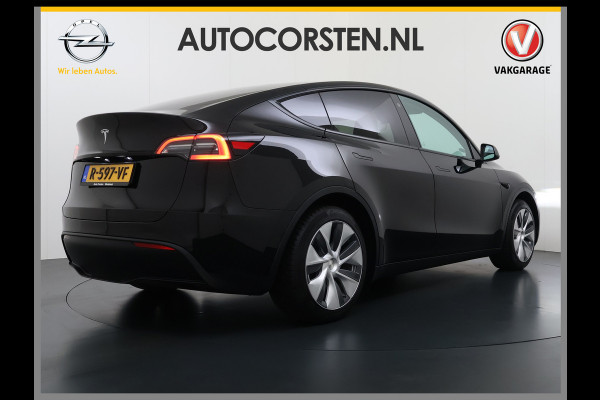 Tesla Model Y RWD SOH 95% Warmtepomp LFP-Accu Leder Lmv Camera's Panoramadak Adap.Cruise Navi Ecc Autopilot Stoel+Stuur+Achterbank Verwarming Elek.Achterklep Dodehoek detector Draadloze telefoonlader Origineel Nederlandse Auto Fabrieksgarantie op Motor en Accu tot 7-12-2030/160.000km