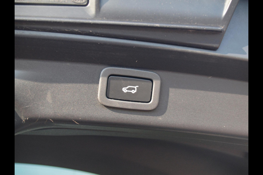 Jaguar I-PACE EV400 SE 90 kWh | Panoramadak | Camera | Head-Up Display | Meridian Audio | Stoelmemory |