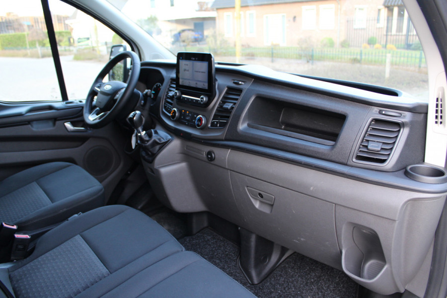 Ford Transit Custom 320 2.0 TDCI 130PK Euro6 L2H1 Trend DC Dubbele Cabine 6-persoons