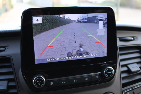 Ford Transit Custom 320 2.0 TDCI 130PK Euro6 L2H1 Trend DC Dubbele Cabine 6-persoons