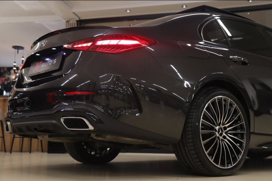 Mercedes-Benz C-Klasse 300 E AMG Line / PANO/HUD/CARPLAY/SFEERVERLICHTING/BOMVOL