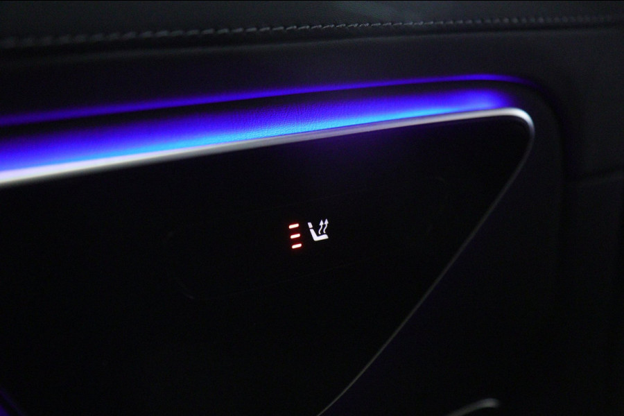 Mercedes-Benz C-Klasse 300 E AMG Line / PANO/HUD/CARPLAY/SFEERVERLICHTING/BOMVOL