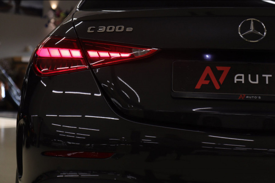 Mercedes-Benz C-Klasse 300 E AMG Line / PANO/HUD/CARPLAY/SFEERVERLICHTING/BOMVOL