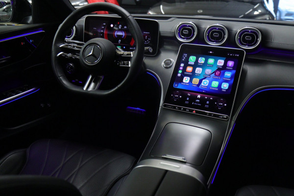 Mercedes-Benz C-Klasse 300 E AMG Line / PANO/HUD/CARPLAY/SFEERVERLICHTING/BOMVOL