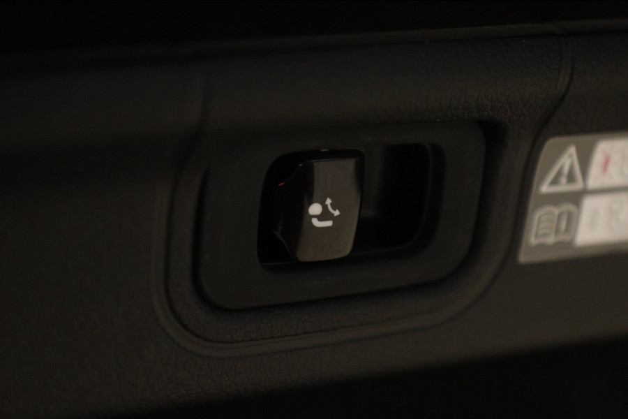 Mercedes-Benz C-Klasse 300 E AMG Line / PANO/HUD/CARPLAY/SFEERVERLICHTING/BOMVOL